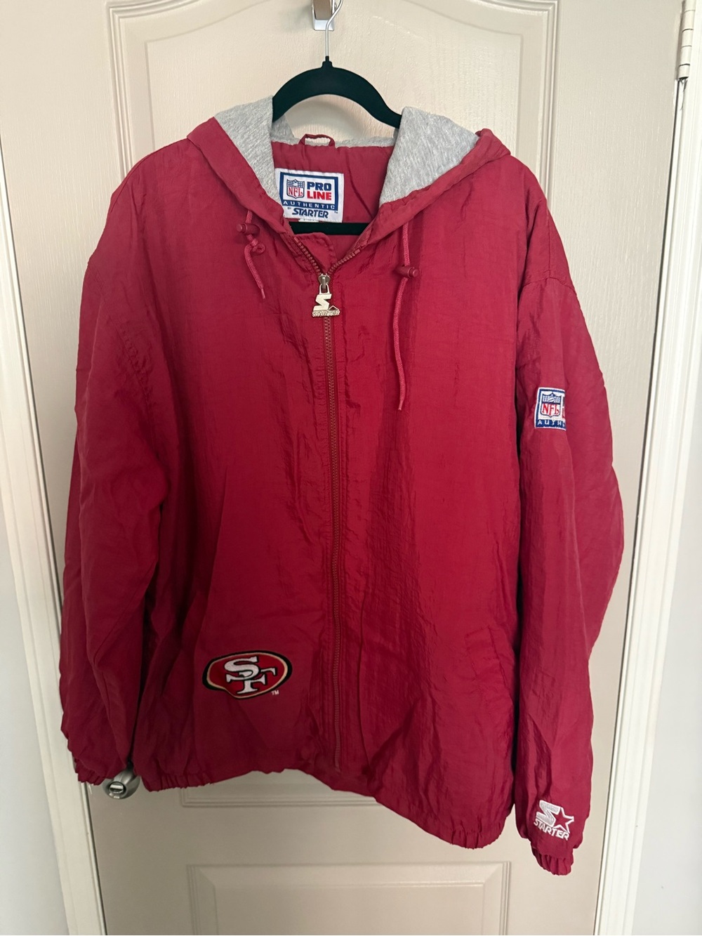 Starter NFL Pro Line San Francisco 49ers Red Hooded Jacket